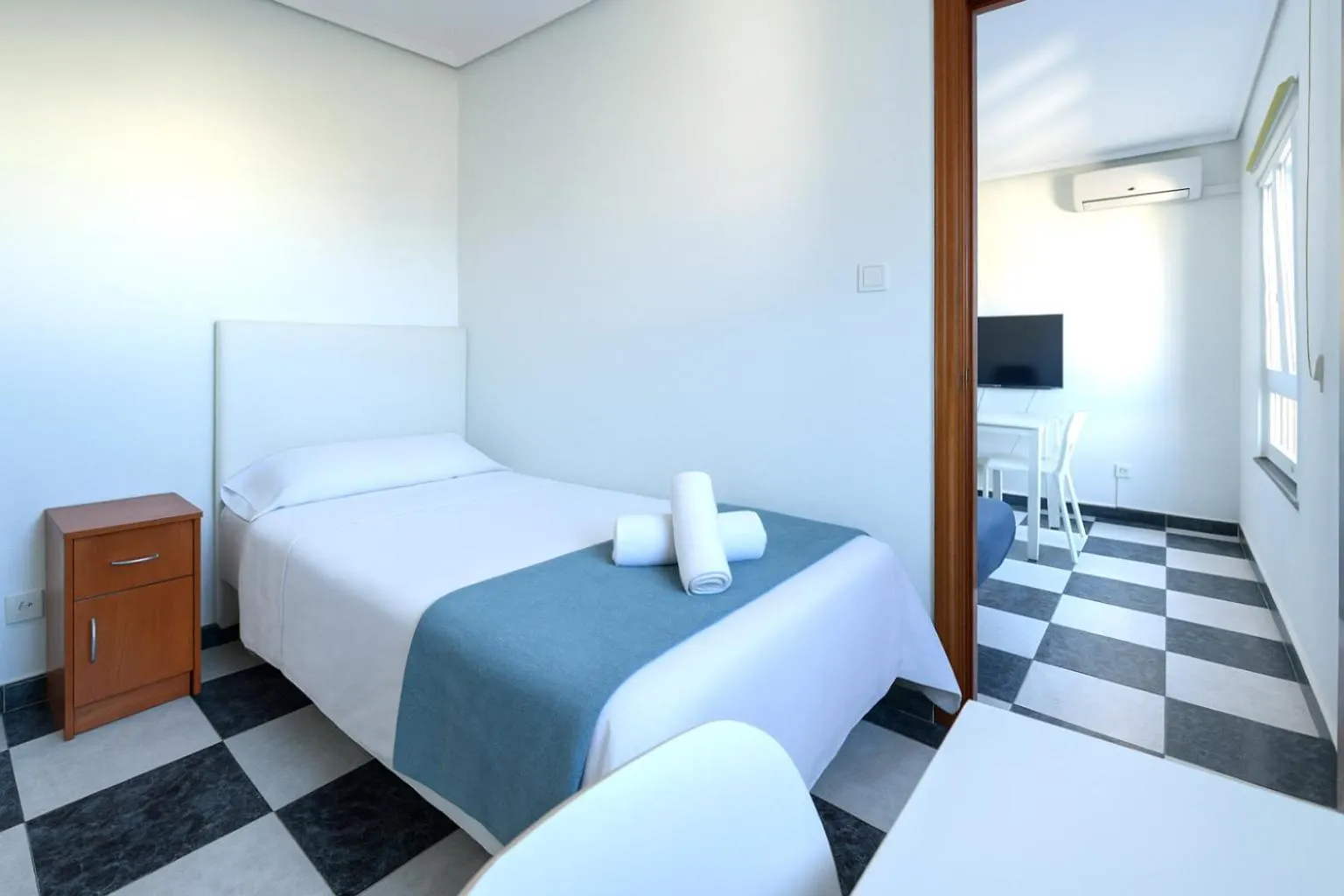 Apartamento Martinez Campos - Playa La Caleta Cadice 0*,  Spagna